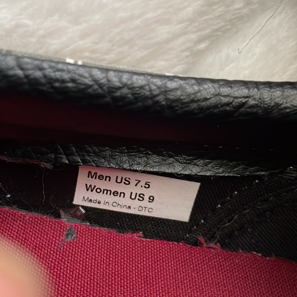Vans - Picture 8 of 11